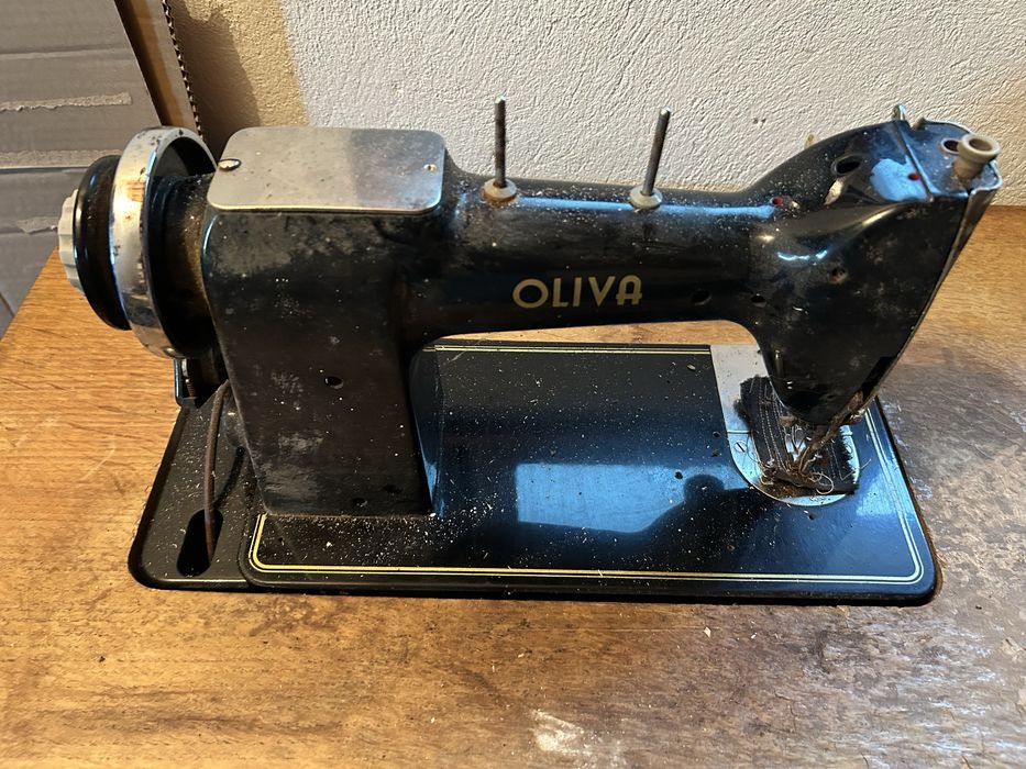 Maquina de costura antiga