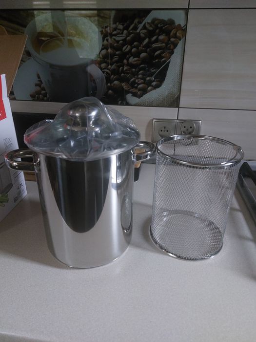 Wysoki garnek szynkowar