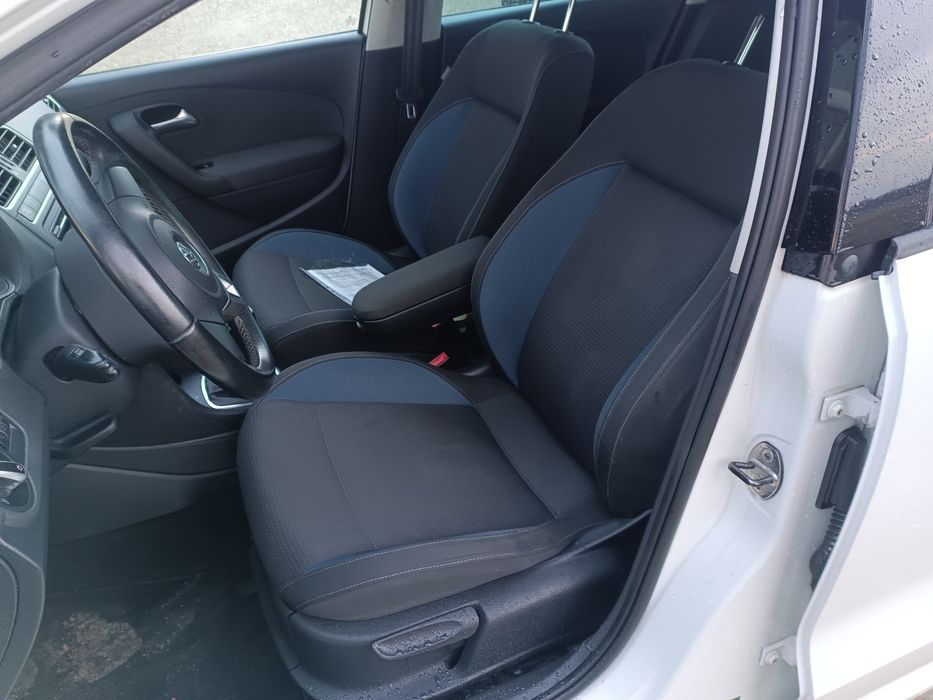 Sprzedam VW polo R,2010r,75KM,1,6tdi, bogate wyposażenie,ksenon,led