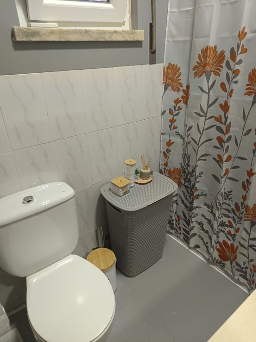 Alugo moradia T2 com jardim