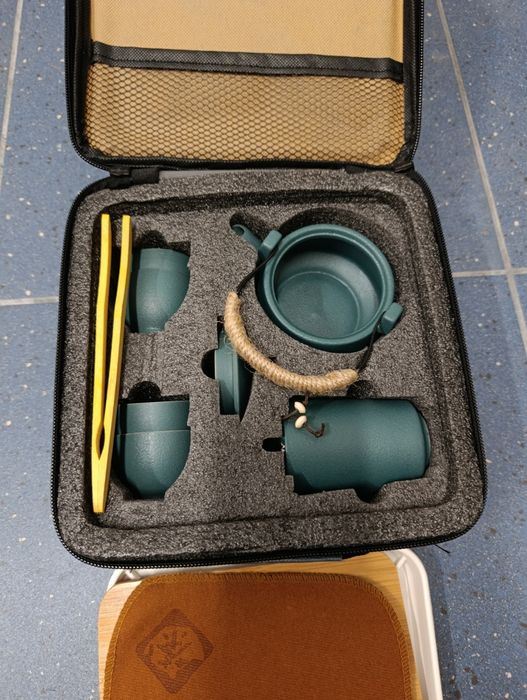 Elegancki Podróżny Zestaw do Herbaty – Ceramiczny, Styl Gongfu Cha + E