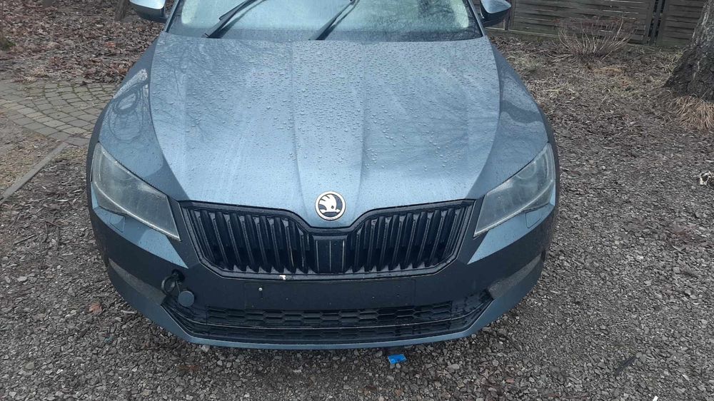 Skoda Superb 3 III 16r. LF7Y Maska Błotnik Zderzak Drzwi Ćwiartka Lamp