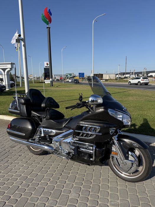 Gold Wing  GL1800  Tour Мотоцикл туристичний Голд Вінг 2010 р