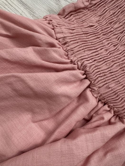 Лляна сукня, рожевого кольору