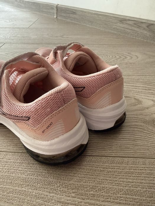 Дитячі кросівки asics (оригінал)для дівчинки