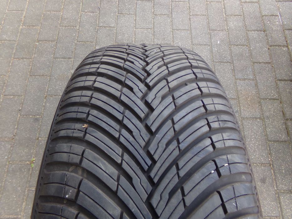 225/45/19    PIRELLI CINTURATO ALL SEASON SF3 -  7mm - 1 SZT - Tanio
