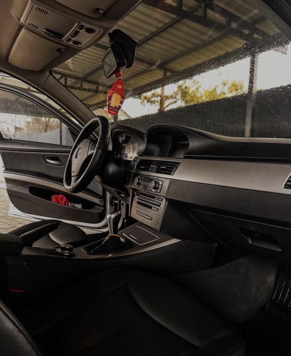 Продам BMW e91 2.0d