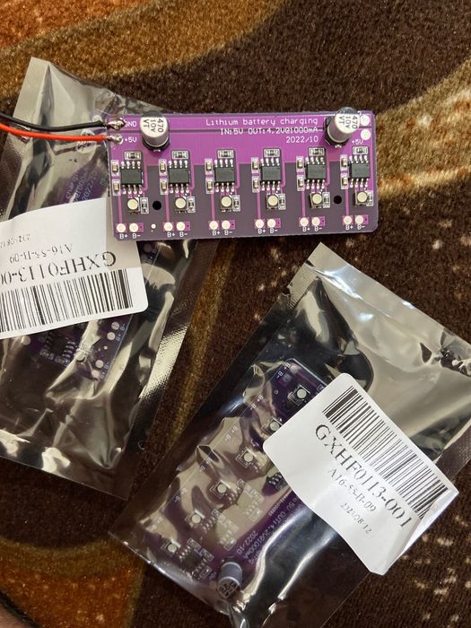 Зарядный модуль для литиевых li-ion батарей, зарядка 18650 АКБ. 5V 1A ...