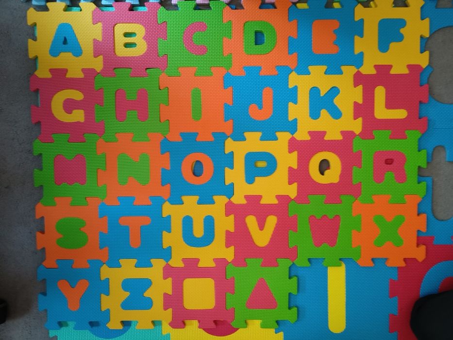 Puzzle z pianki różne