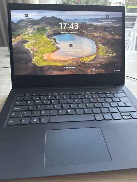 Portatil Lenovo V14 -