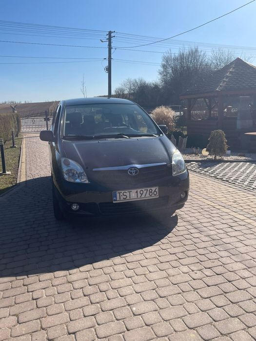 Toyota Corolla Verso 2003r