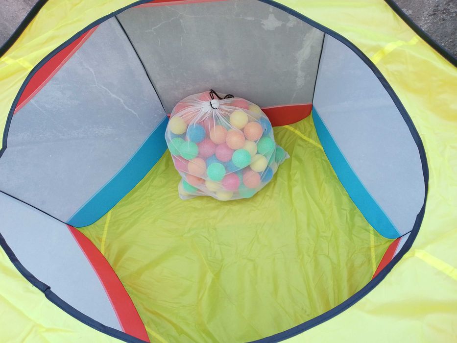 Tenda de criança com 100 bolas