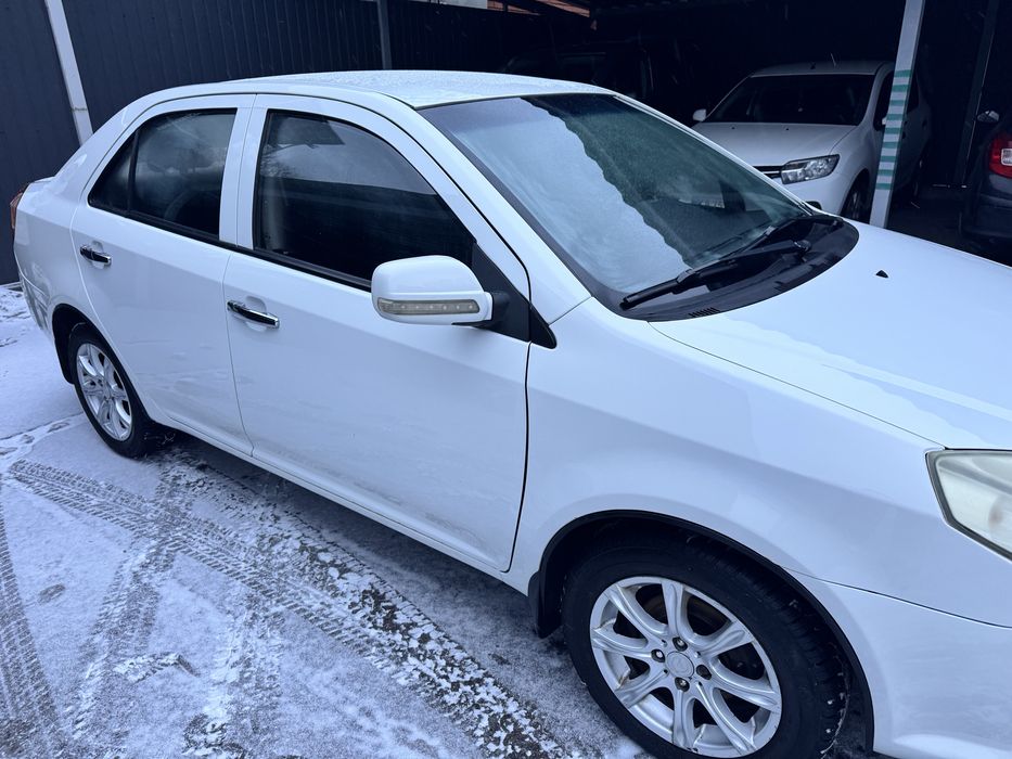 Авто Geely MK 2012 року