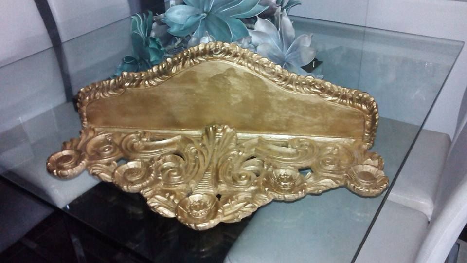 Conjunto muito antigo Credência de parede + Floreira mais de 100 anos