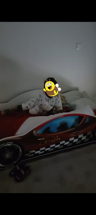 Cama carro de corrida