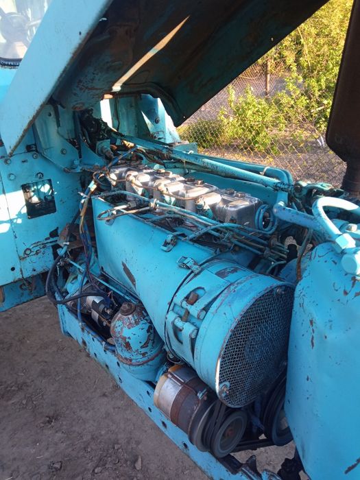 Продам трактор Т-40 повністю робочий.Без документів . Гаражне зберіган