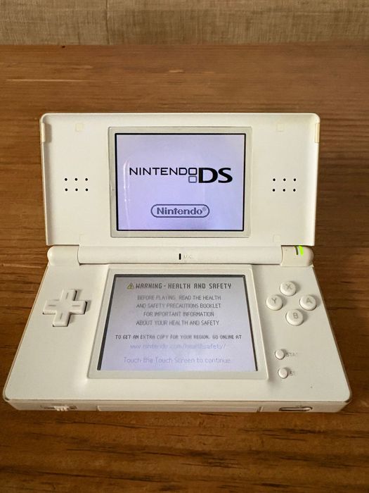Nintendo DS lite + 7 jogos