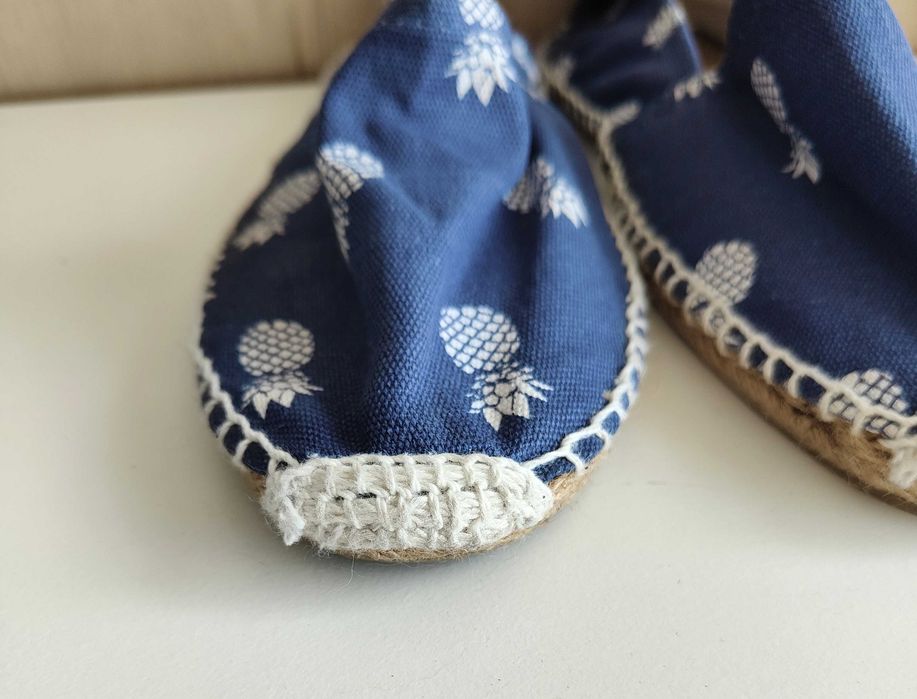 Buty płaskie espadryle 39 granatowe ananasy na lato trampki