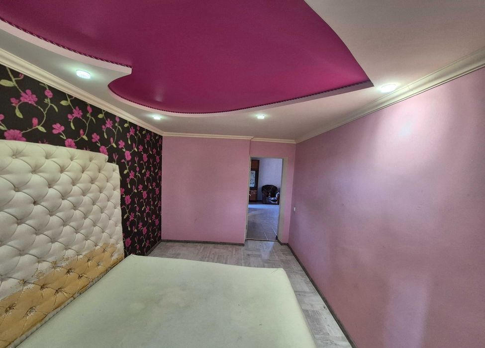 Автономное отопление! 4комн. квартира. Центр Лозовой.Можно под офис.