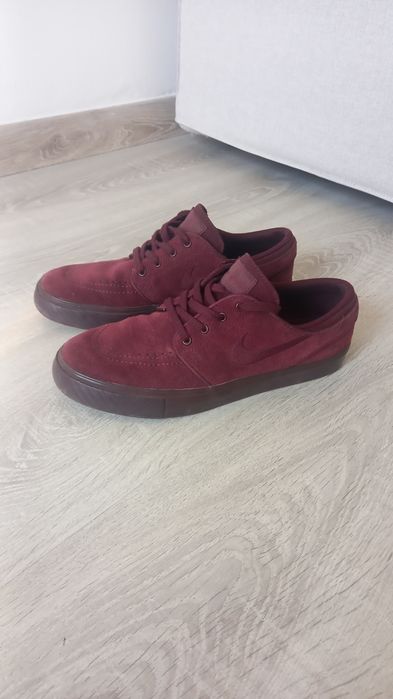 Ténis Nike SB bordô