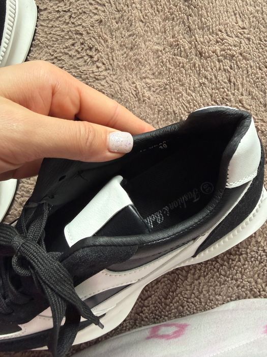 Adidasy biało-czarne