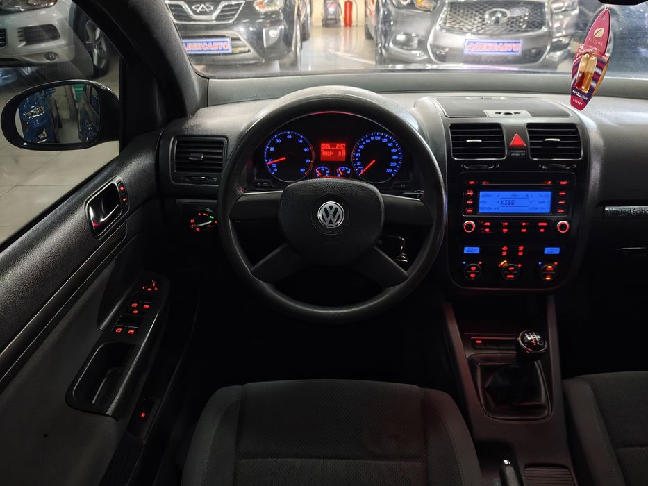 Volkswagen Golf V 1.4і 16V 5МКПП 2004 р.в. (75 к.с.)