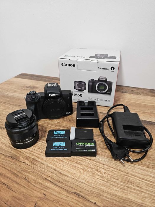 Aparat Canon EOS M50 mark 1 + kit lens EF-M 15-45mm IS STM + 4 baterie + 2 ładowarki + Viltrox  EF-EOS M2 speedbooster 0.71x + adapter