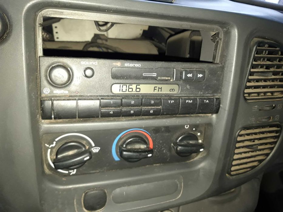 Radio VW ALPHA stary VW.