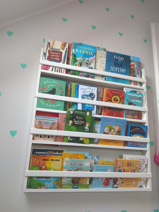 Półka na książki drewniana biała - dziecięcy pokój