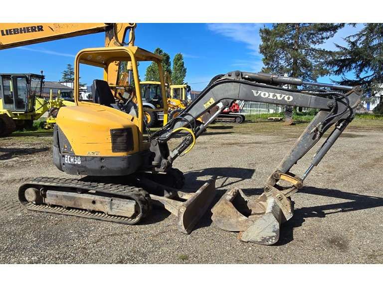 Mini-escavadora VOLVO ECR38