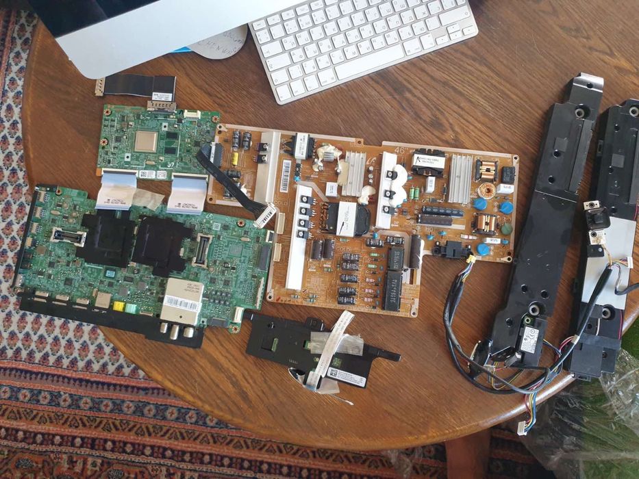 Продам комплектуючі