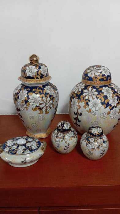Conjunto Jarras de Cerâmica