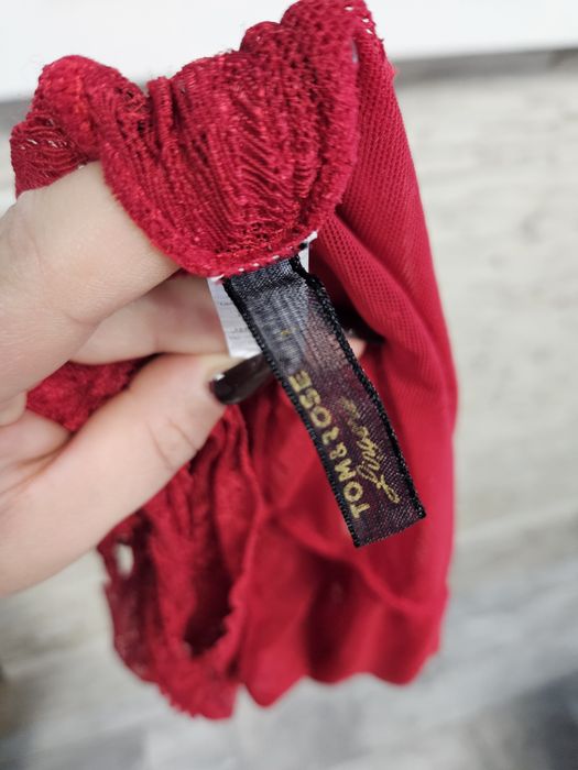 Przepiękne czerwone koronkowe body bielizna Tom&Rose rozmiar L