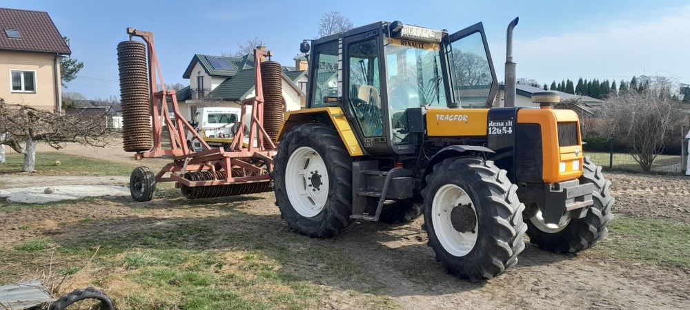 Ciągnik Renault 120.54  Rok 1996 klima