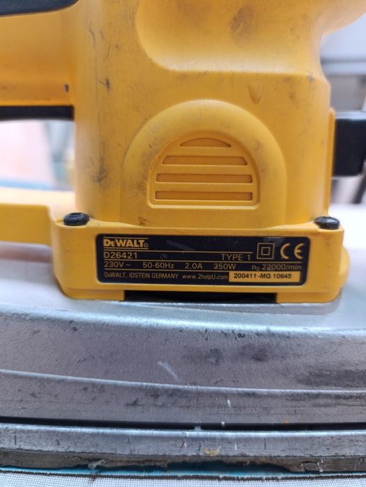 Lixadeira DeWalt monofásica