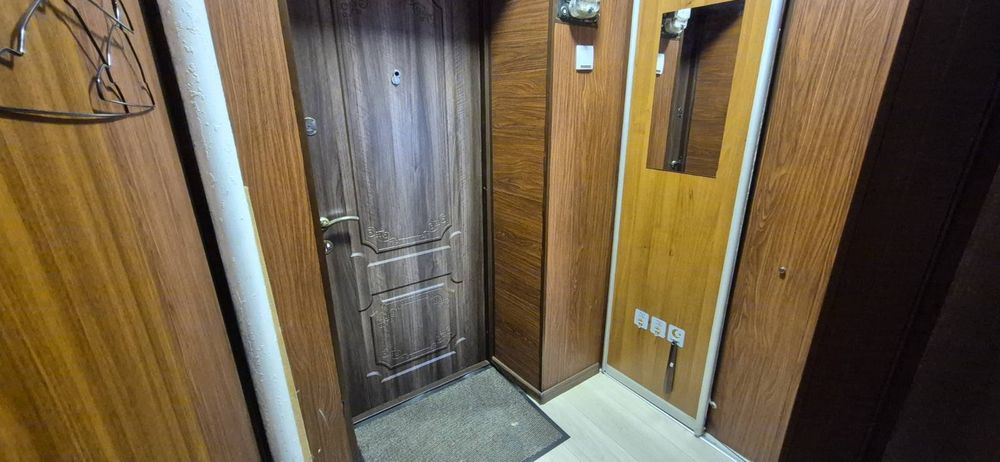 Однокімнатна квартира подобово у центрі міста біля площі