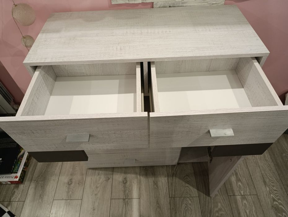 Komoda z Agaty w bardzo dobrym stanie