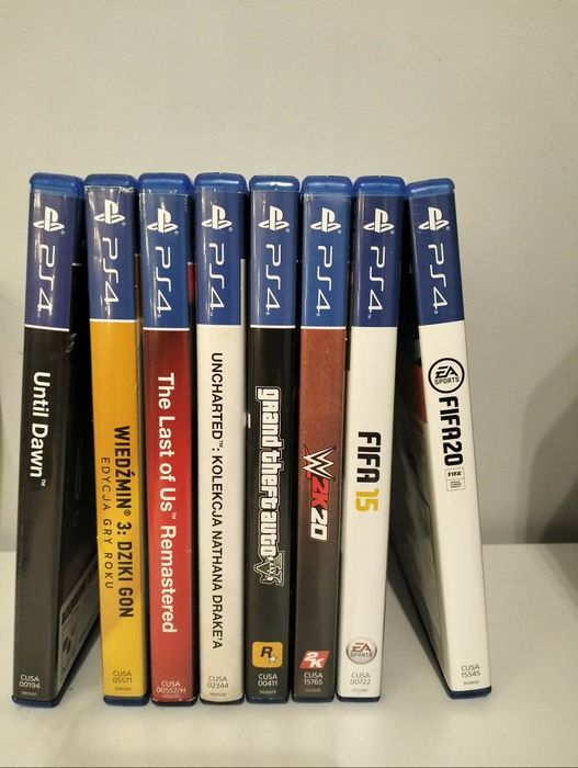PlayStation 4 Slim 500GB + gry