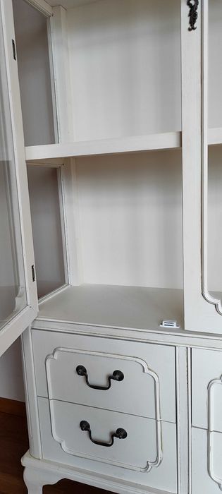 Witryna komoda retro biała