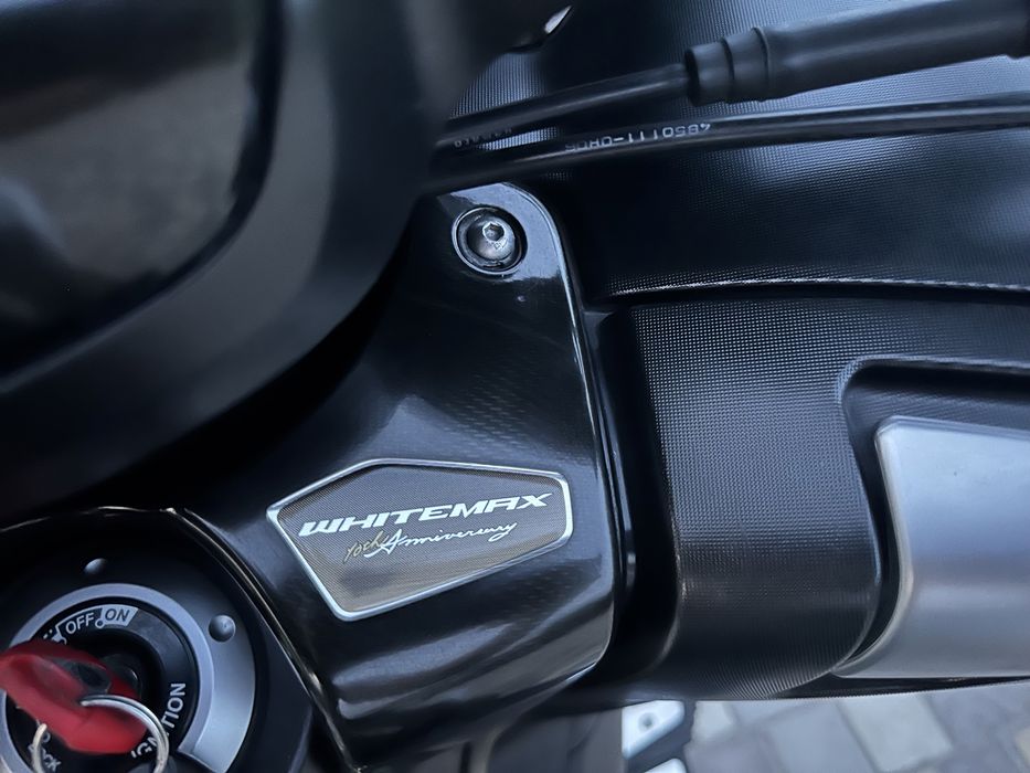 Yamaha T-MAX ювілейна версія.
