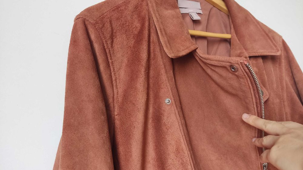 Замшева коричнева косуха від h&m