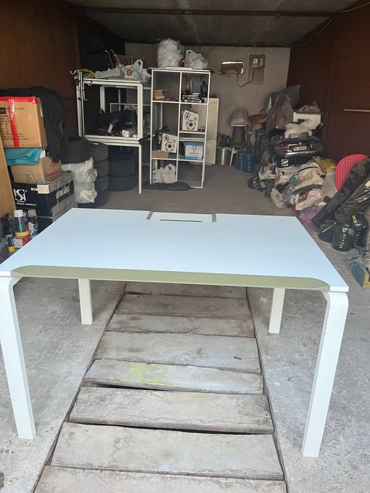 Продам стол офисный