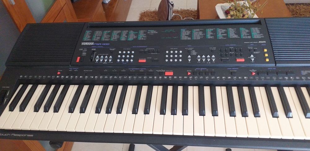 Órgão  yamaha  psr 400
