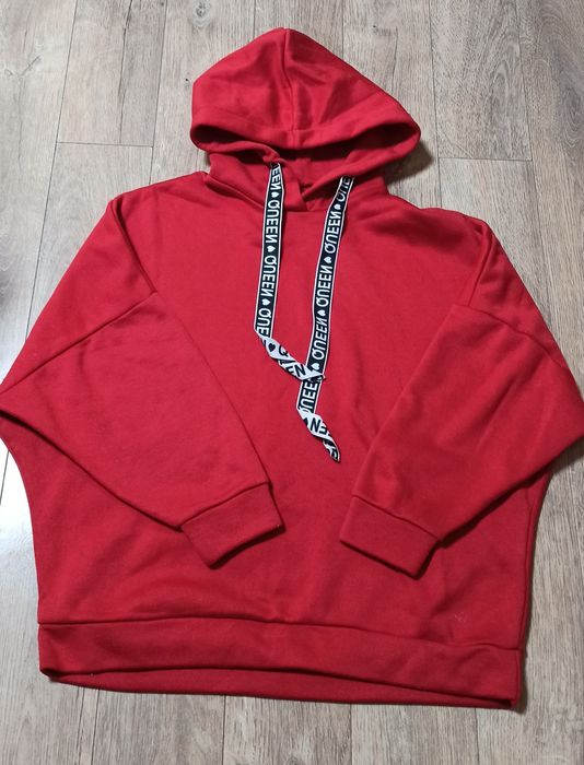 Худи красное, утепленное