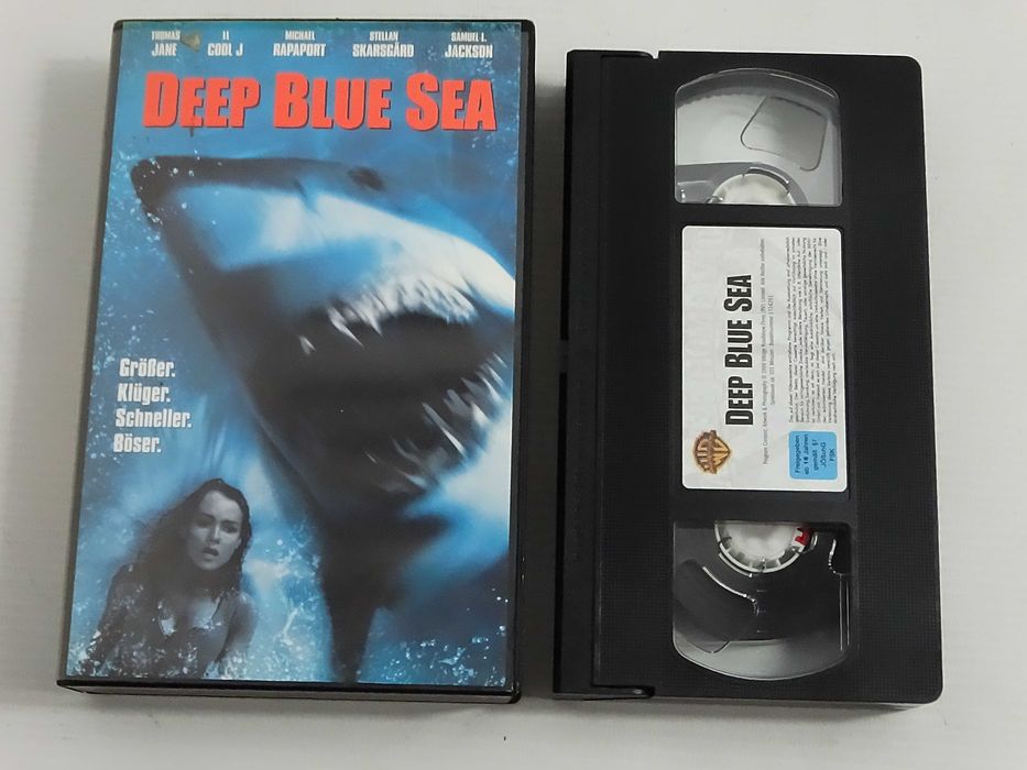 Kasa VHS Piekielna głębia (Deep Blue Sea) | Wydanie Niemieckie (Warner Bros)