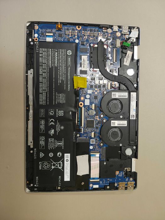 HP Pavilion 13 an0207ng bez matrycy