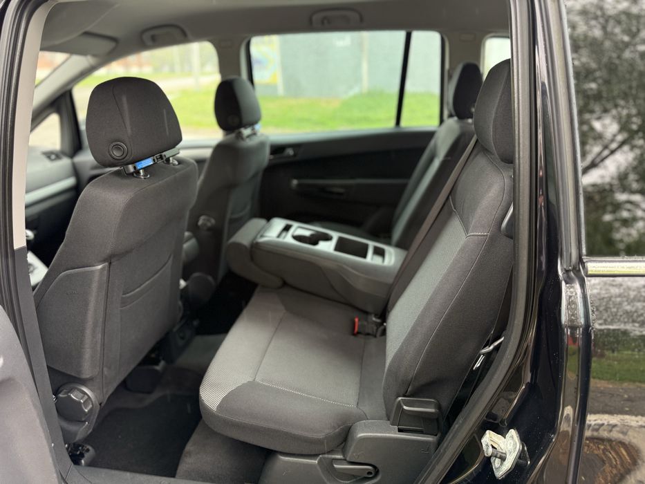 Opel Zafira 7 місць з Німеччини Розмитнена