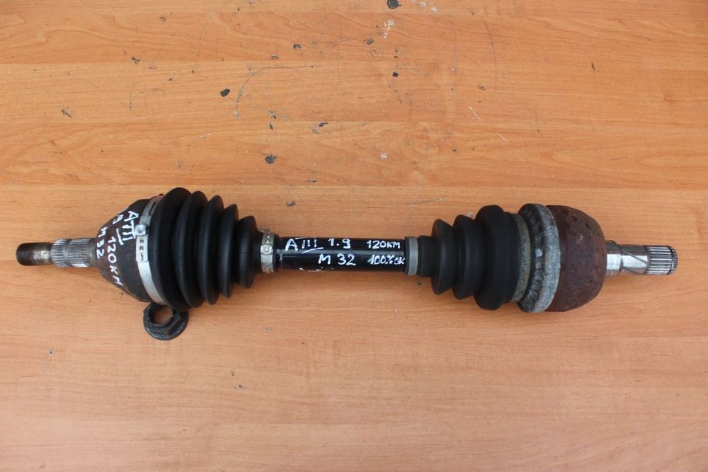 PÓŁOŚ LEWA KRÓTKA OPEL ASTRA H 1.9 CDTI 120KM M32