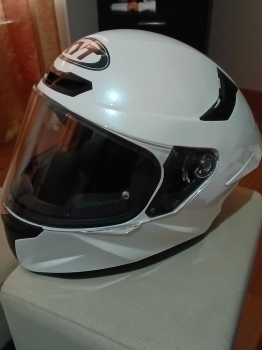 Capacete como NOVO.       Com horas de uso!