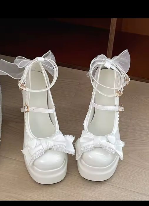 Туфлі на підборах 39розмір